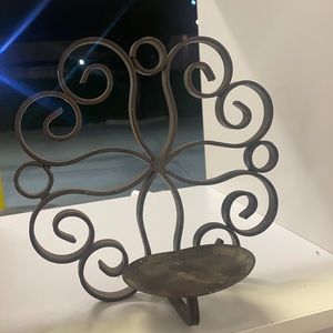 Candle holder